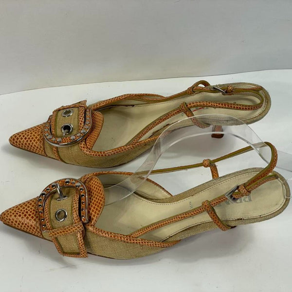 Stunning Beautiful Prada Designers (37) Leather Two-tone Slingback Kitten Heels Pumps (37)