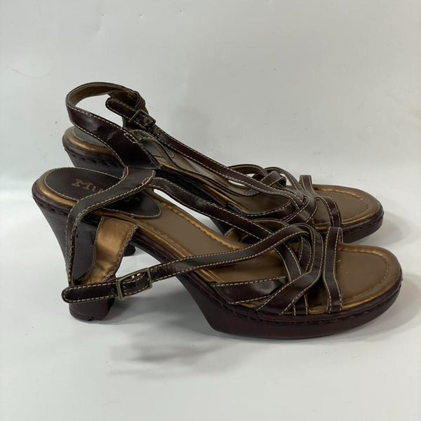 Beautiful Stunning Y2k VTG Brown Stripes leather upper Chunky Platform Sandals. (S7.5)