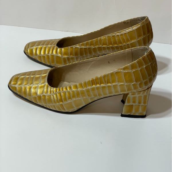 Stunning 90s Vintage Cara Molina Leather Mustard Yellow Pumps