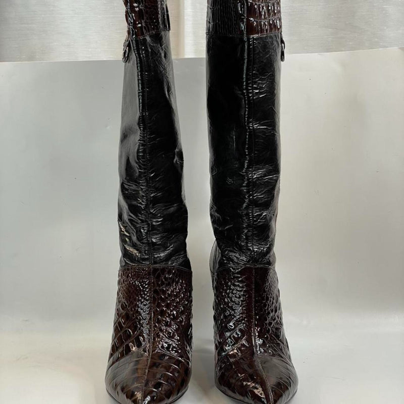 Stunning Beautiful Y2k Brown and Noire Pointed toe Boots!