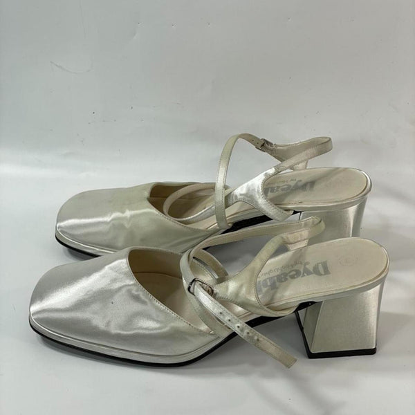 Beautiful Stunning Vtg 90s Silver Gray Stripes Pumps by Dyeasbles (S 10)