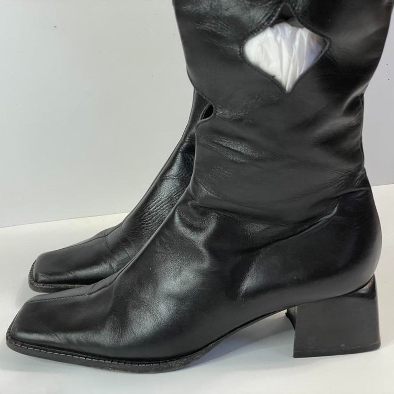 Beautiful Stunning Genuine Leather Cutout boot by Roberto Ronaldini