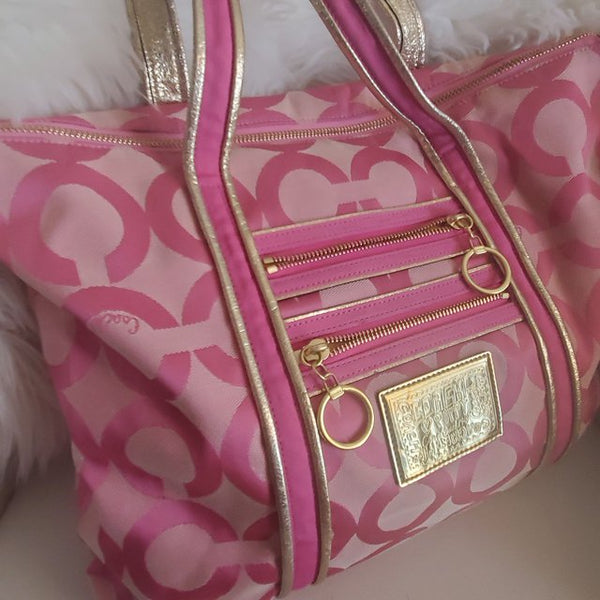 Vintage Gorgeous Coarch Beautiful brand new pink handbag