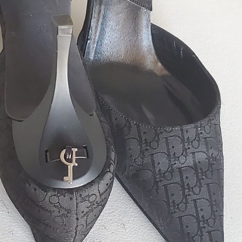 Christian Dior Designers (ds) Luxury Black CD Embroidered Heel Pumps With CD Pendants