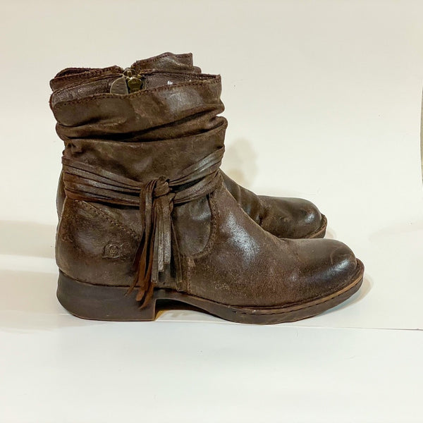 90s Super Rare Fine gorgeous Vintage 100% leather Born women Tarkiln booties boots