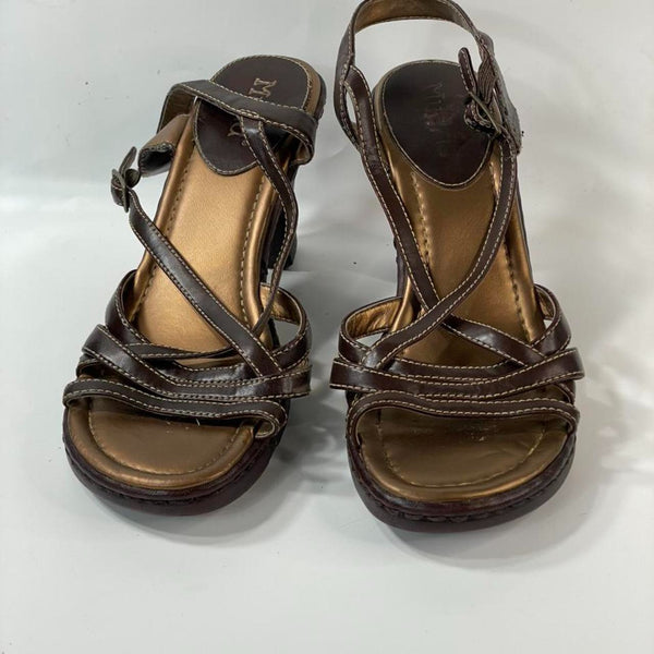 Beautiful Stunning Y2k VTG Brown Stripes leather upper Chunky Platform Sandals. (S7.5)