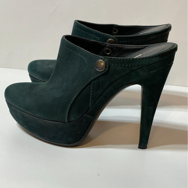 Stunning 90s Vintage Italian Made Vera Wang Dark Green Mules Platform Heels