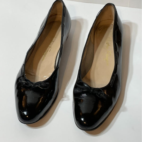 Beautiful Shiny Leather Designers(ds) Salvatore Ferragamo Ballet Flats With Bow