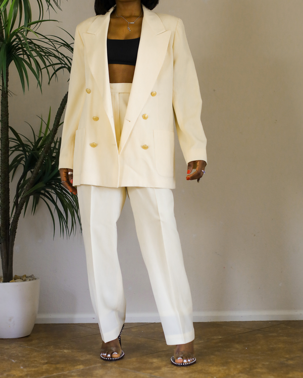 Vintage Cream Double Blazer Oversized Suits. (SIZE 12. S-l)