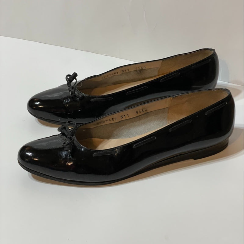 Beautiful Shiny Leather Designers(ds) Salvatore Ferragamo Ballet Flats With Bow