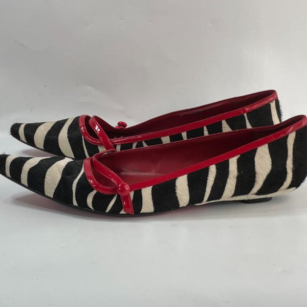 Beautiful Stunning Vintage Zebra Fur Skin Flats