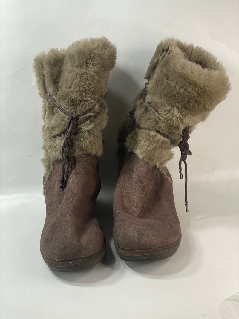 Stunning Beautiful Fur Nude Winter Boots (40)