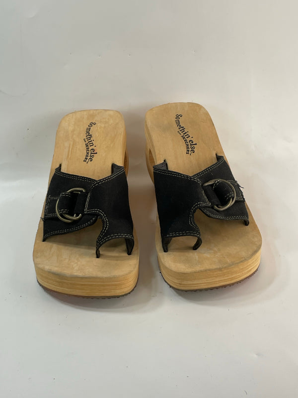 Stunning Beautiful Vintage Leather Noire Chunky Platform Slides (8)