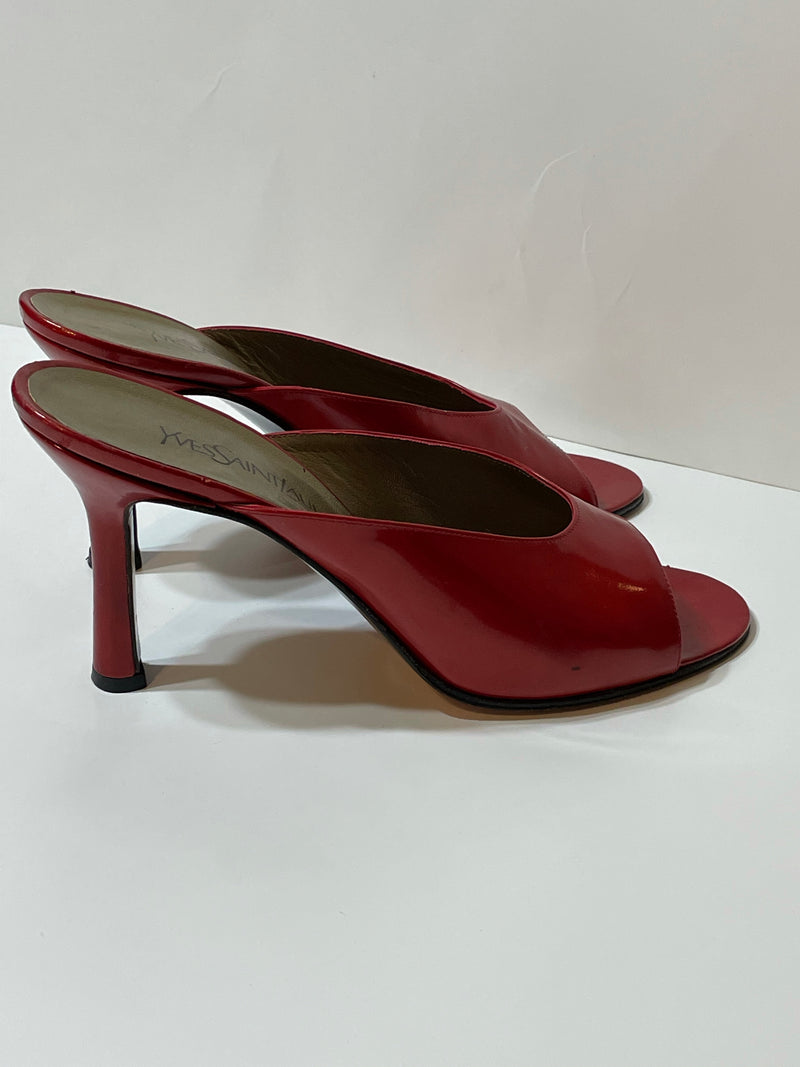 Rare-fined vintage cute Yves Saint Laurent shiny leather cherries slides heels. (10).         (DS)