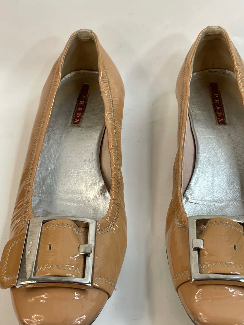 Gorgeous Caramel Prada Designers(ds) Shiny Leather Nude Flats (38)