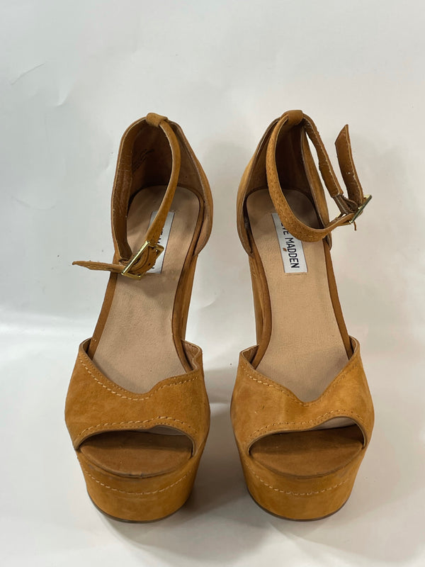 Stunning Leather Brown Vintage Platform Heels (8.5)