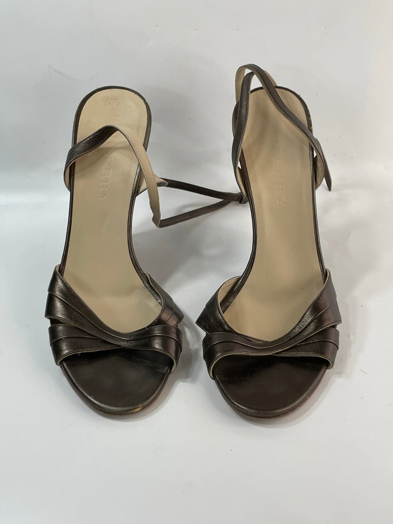 Stunning Beautiful VGT LeatherAuth Italian Designer (DS) Olive Stripes Sandals By Burberry  (39.5)