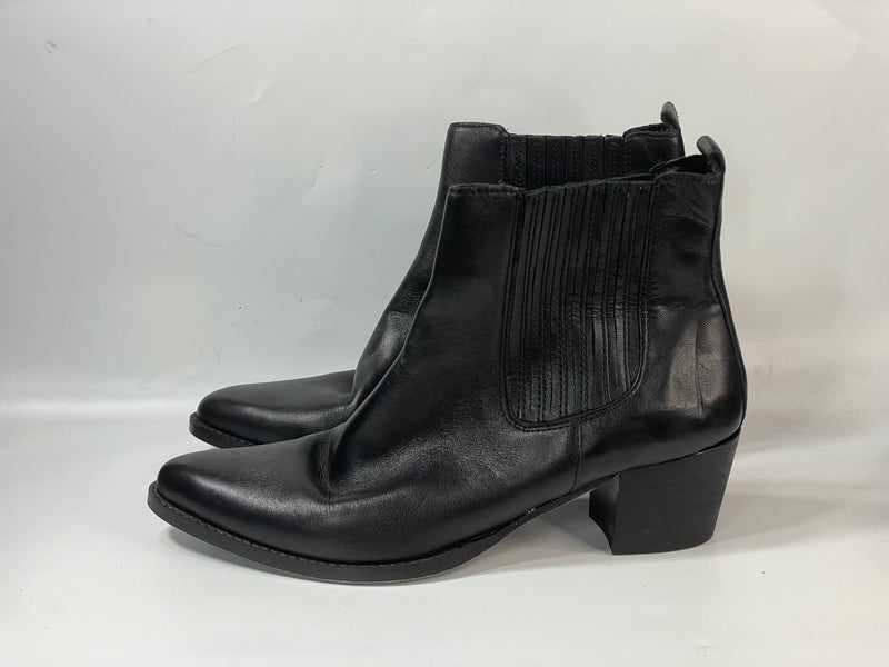 Stunning Beautiful Brand New Noire Leather Mid-calf Boots By Aldo. (11)