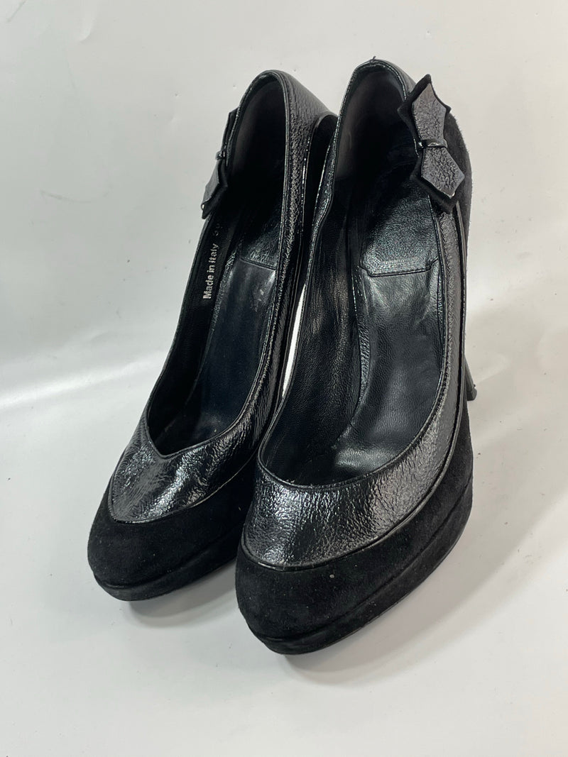 Stunning Beautiful Christian Dior VTG Cute (DS) Noire Designer Suede and Leather Heel Pimps  (37.5)