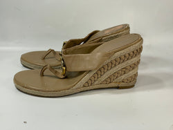 Beautiful Stunning Y2K VGT BCBG Nude  Sandals (39)