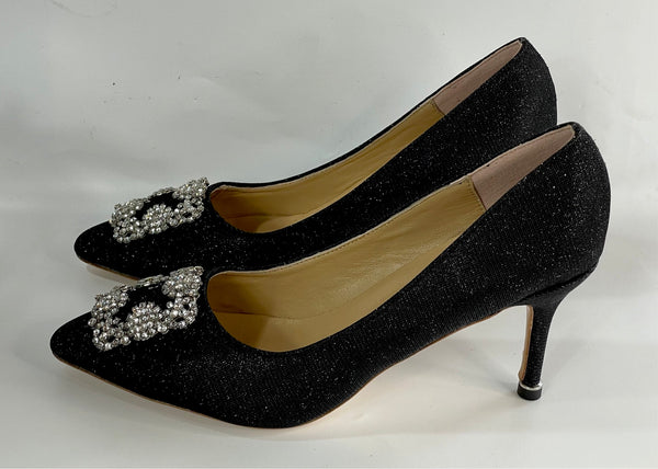 The Stunning Beautiful Hangisi Manolo Blahnik Blinky Shinny Embroidered Silver Crystal Handmade Italian Designer(ds)  Pumps Heels. Size 39