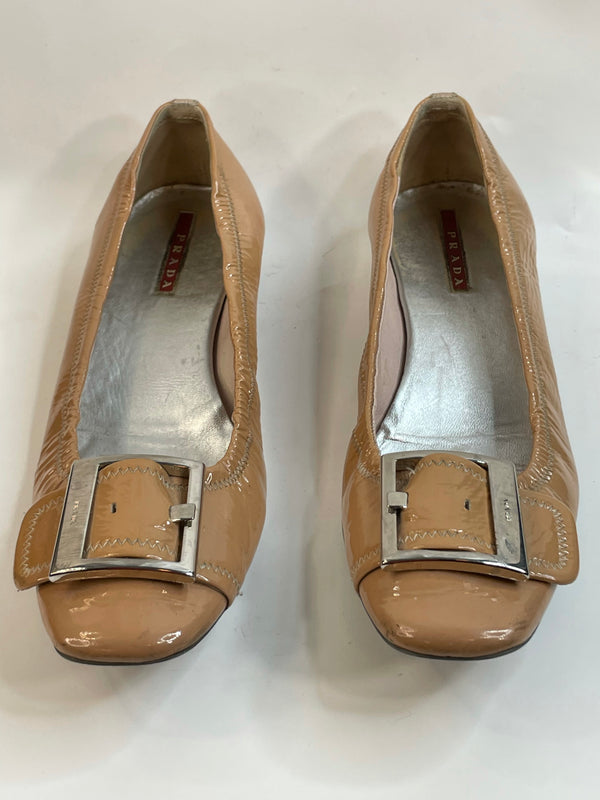 Gorgeous Caramel Prada Designers(ds) Shiny Leather Nude Flats (38)