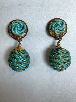 Beautiful Vintage Dropping Earrings