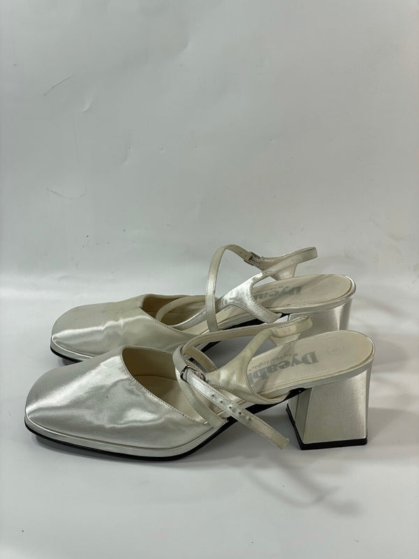 Stunning Beautiful Vintage Silver Platform Sandals Pumps (10)