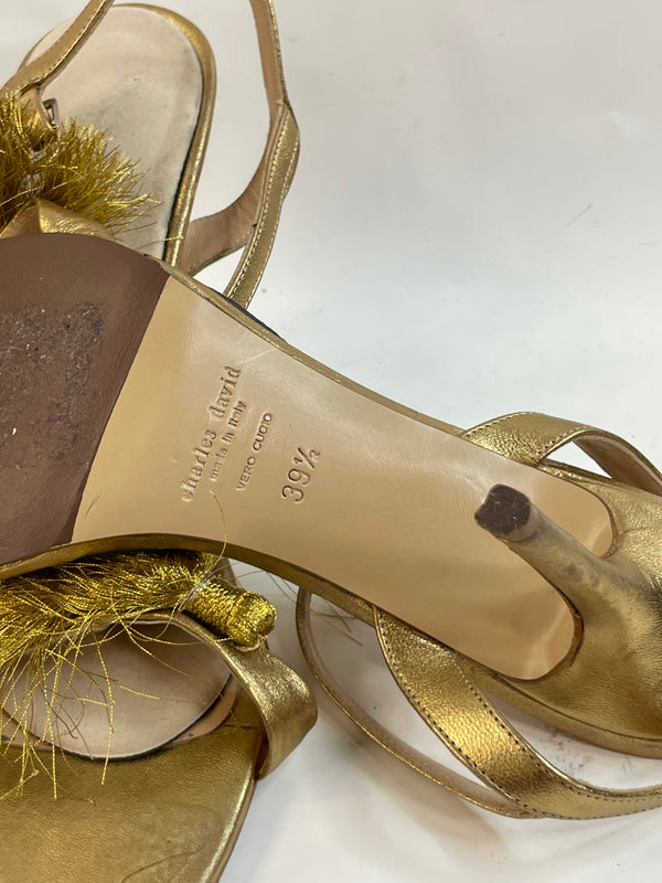 Stunning Beautiful Charles David Gold Olive Fridge Heels. (39)