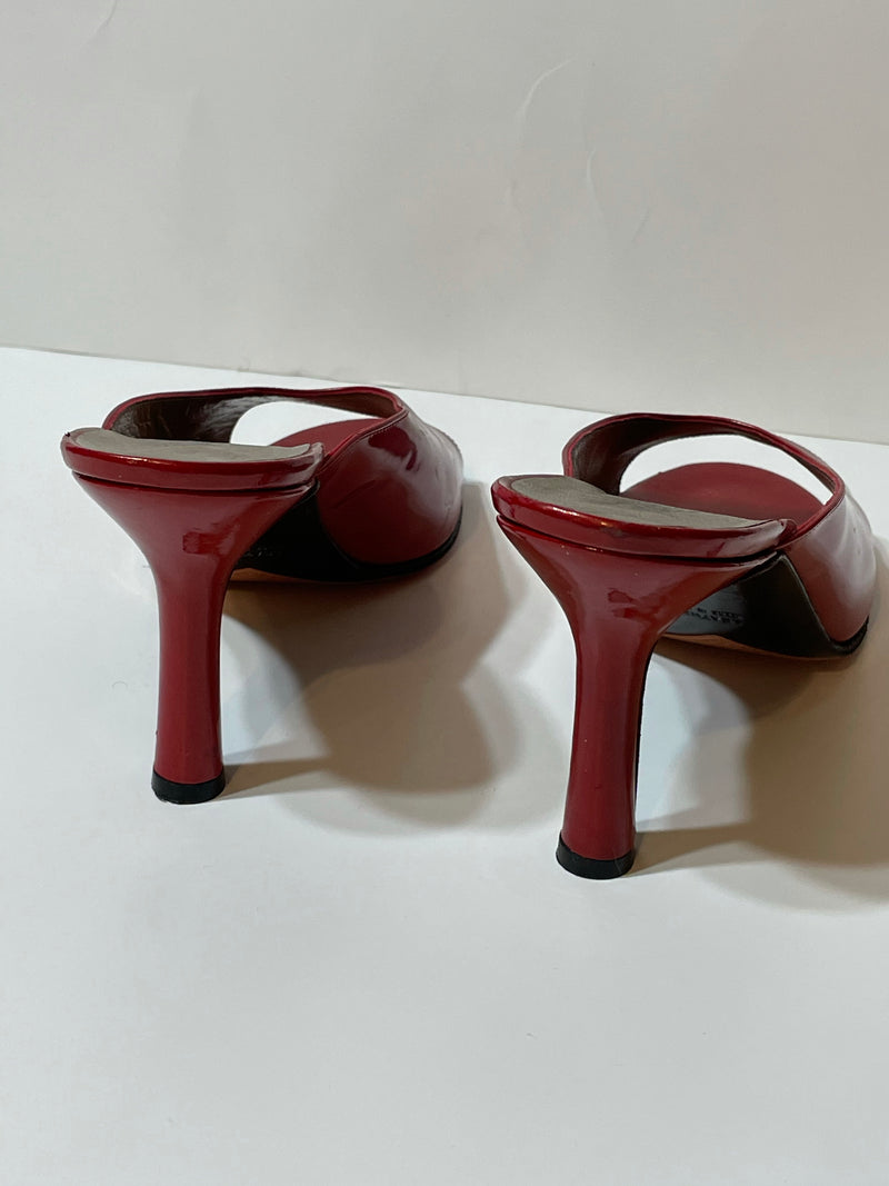 Rare-fined vintage cute Yves Saint Laurent shiny leather cherries slides heels. (10).         (DS)